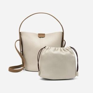 Bucket bag